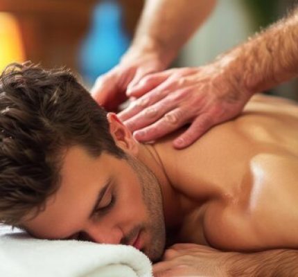 man-massage_693425-28673.jpg